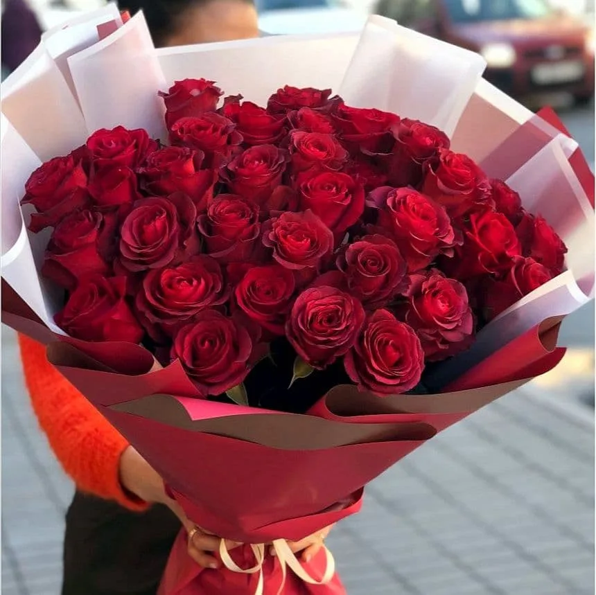 Букет из 35 голландских роз