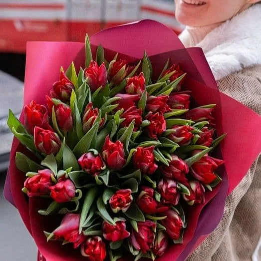 Букет из 35 тюльпанов