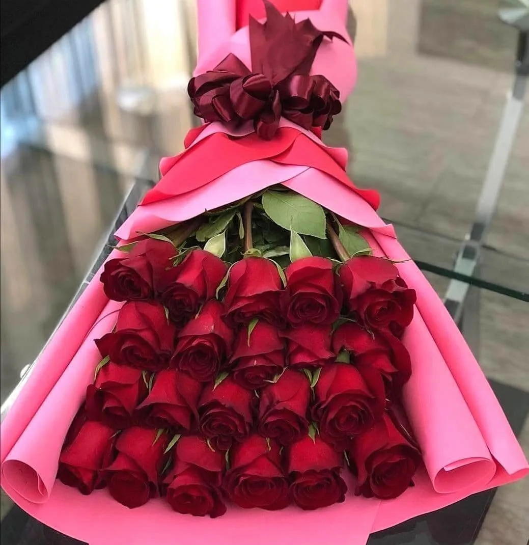 Букет из 21 голландской розы
